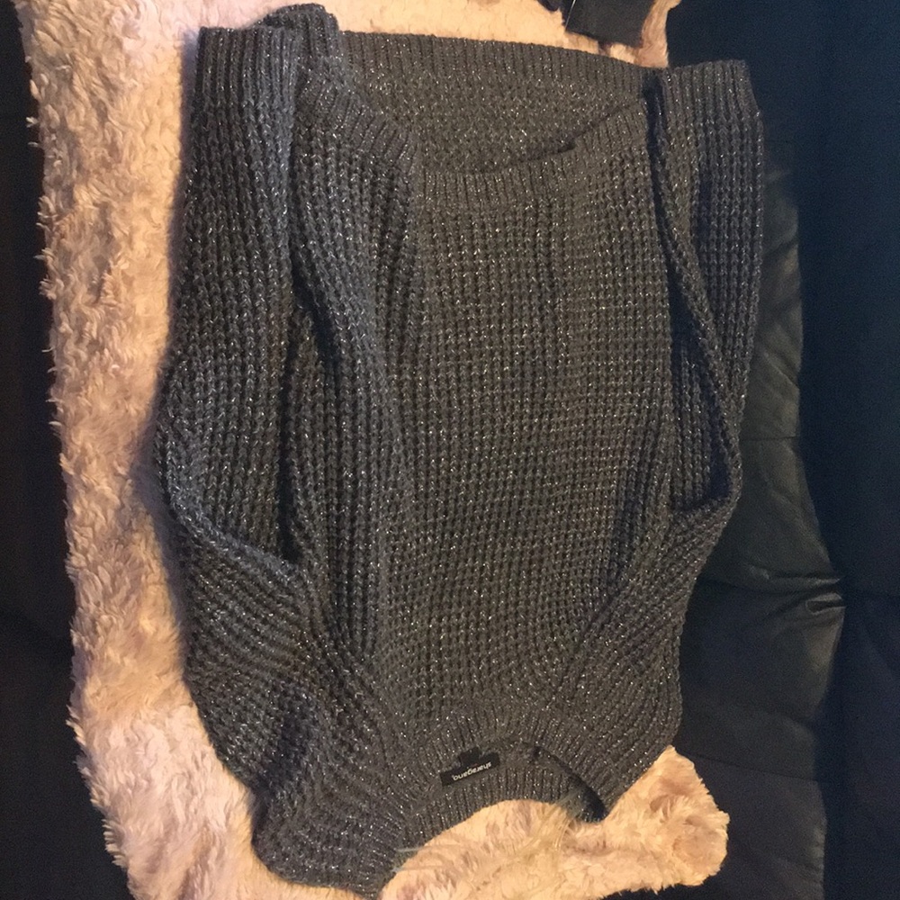 Women’s Sweater Top Large